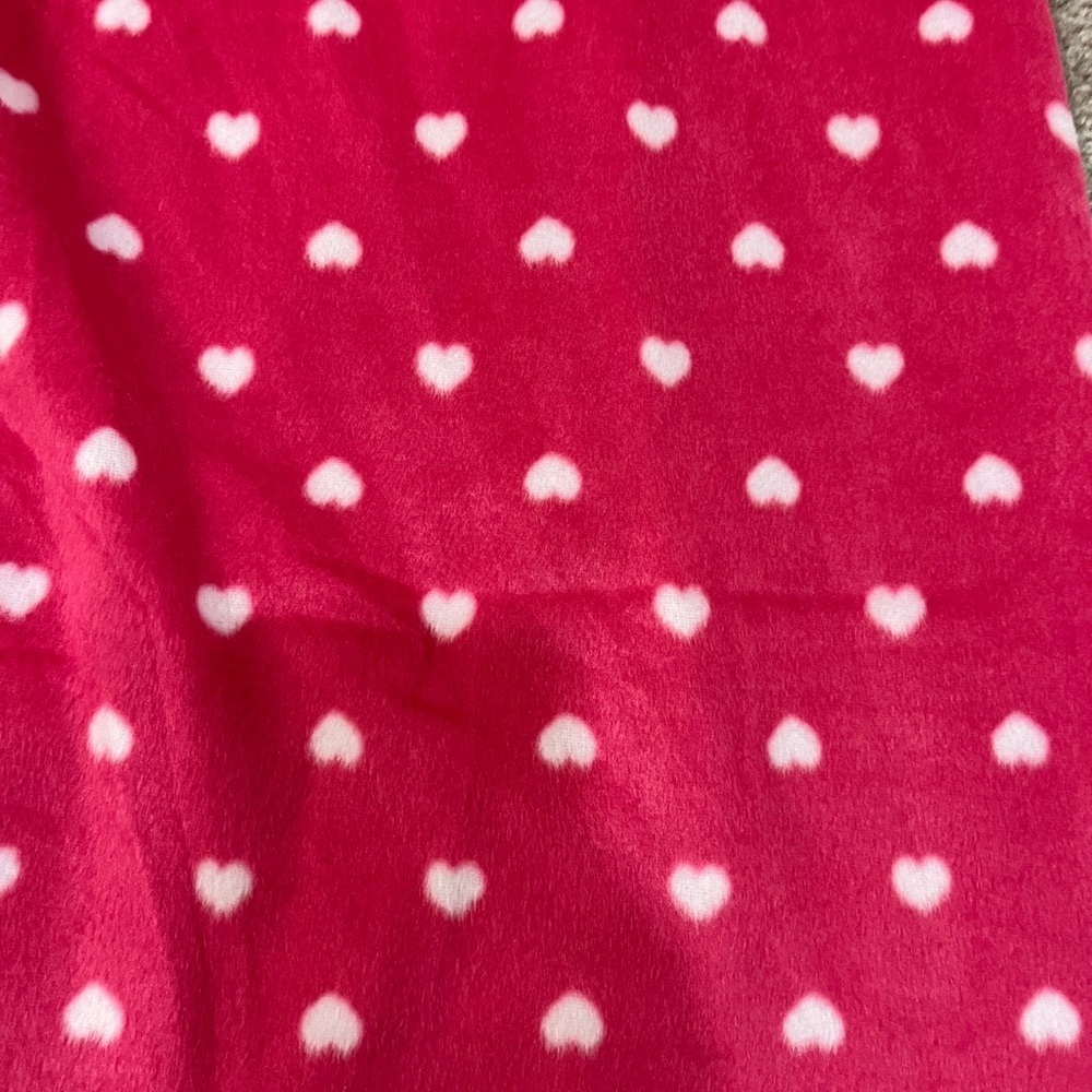 Gabriella by 10W Apparel Heart Patterned Pajama Pants - Picture 2 of 7
